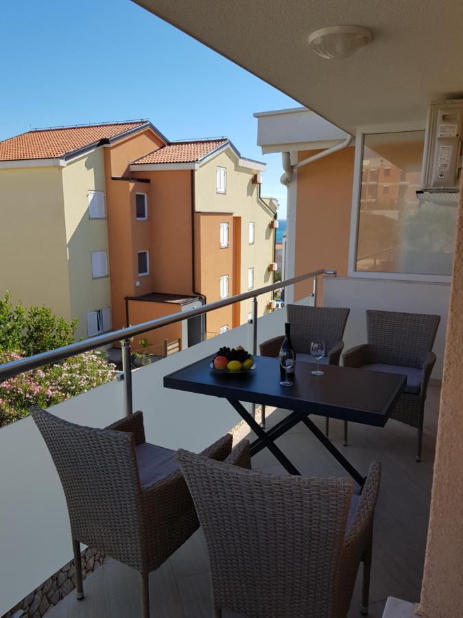 Apartments Sun Dance With Heated Pool Novalja Eksteriør bilde